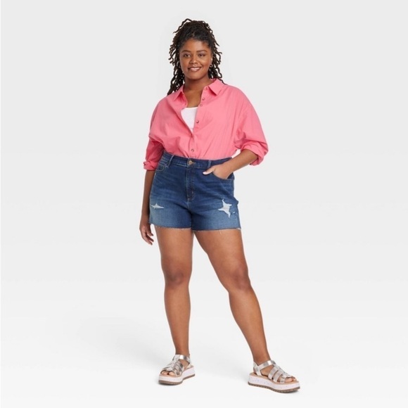 Women's High-Rise Midi Jean Shorts -
Universal Thread™ Dark Wash 28 - Picture 1 of 7